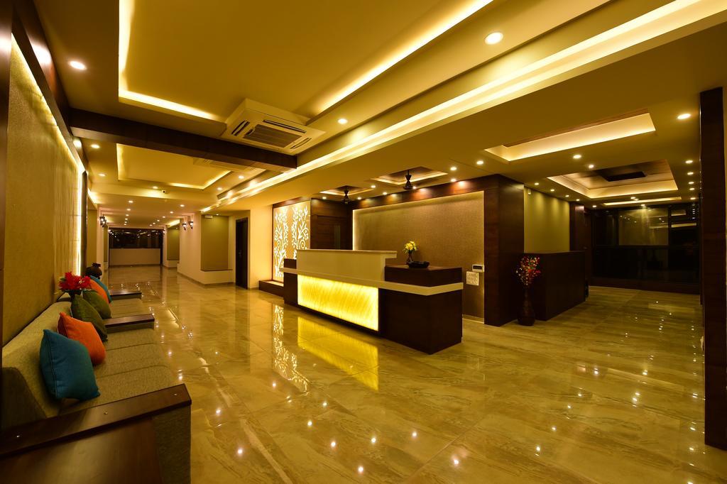 Hotel Opulence Nadiād Kültér fotó